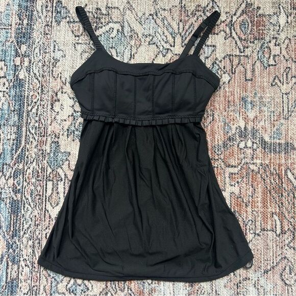 Lululemon Black Pritti Ruffle Tank Size 4 Athletic Shirt Built in Sports Bra - Picture 6 of 11